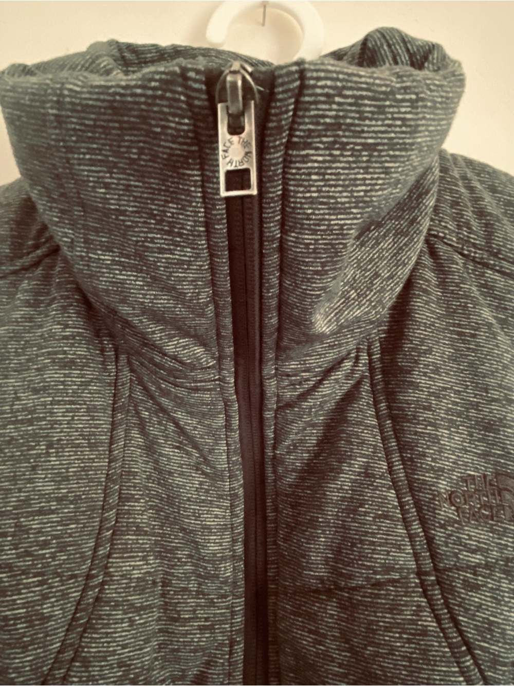 THE NORTH FACE PSEUDIO HEATHER GREY QUILTED VEST - Picture 8 of 16